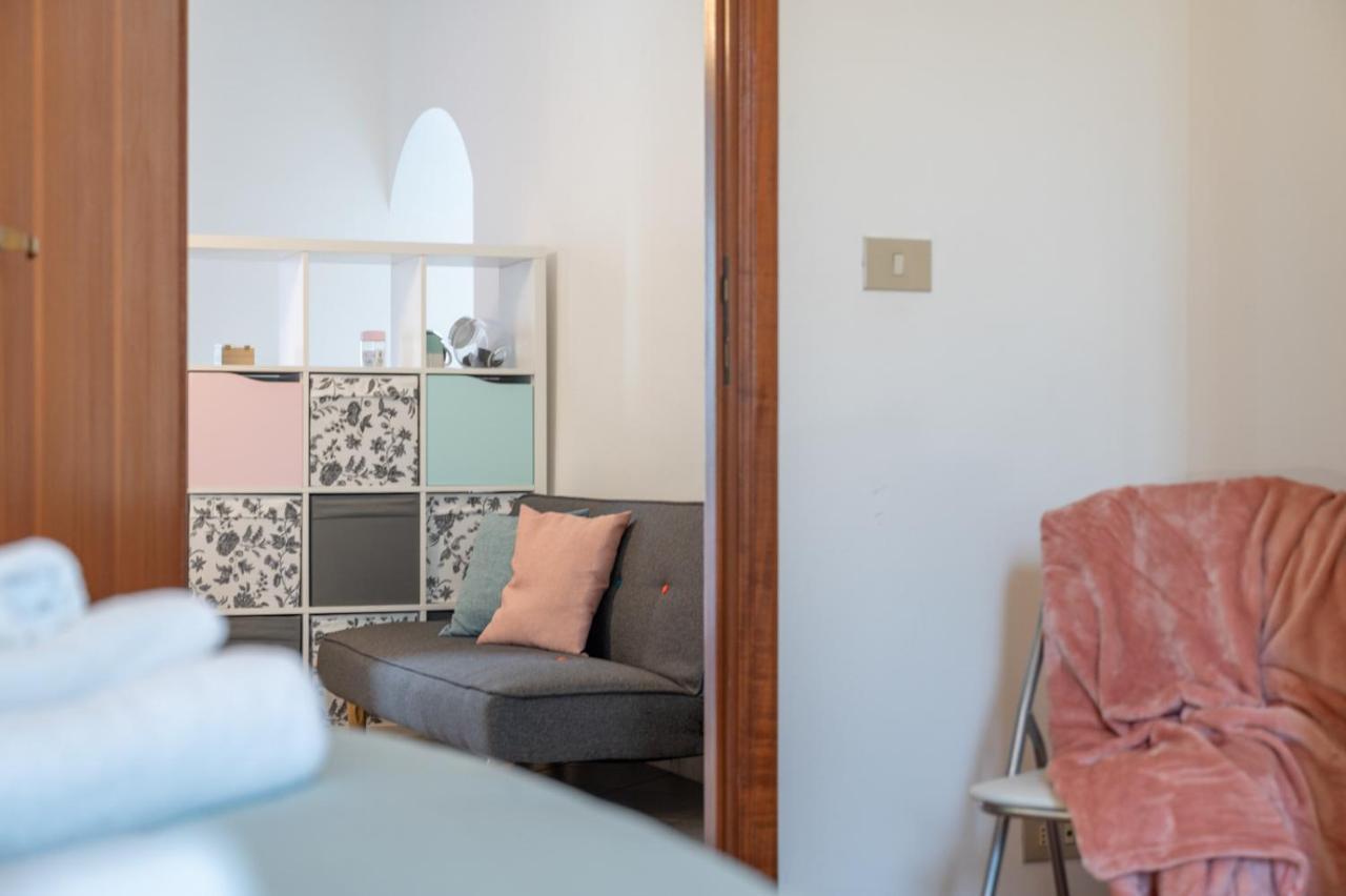 La Verde Rosa - Casa Vacanze A Due Passi Dal Lago Marta Buitenkant foto