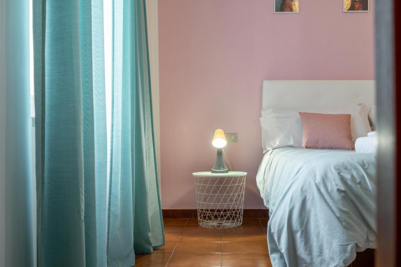 La Verde Rosa - Casa Vacanze A Due Passi Dal Lago Marta Buitenkant foto